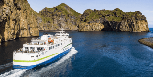 Tur Perahu di Sekitar Kepulauan